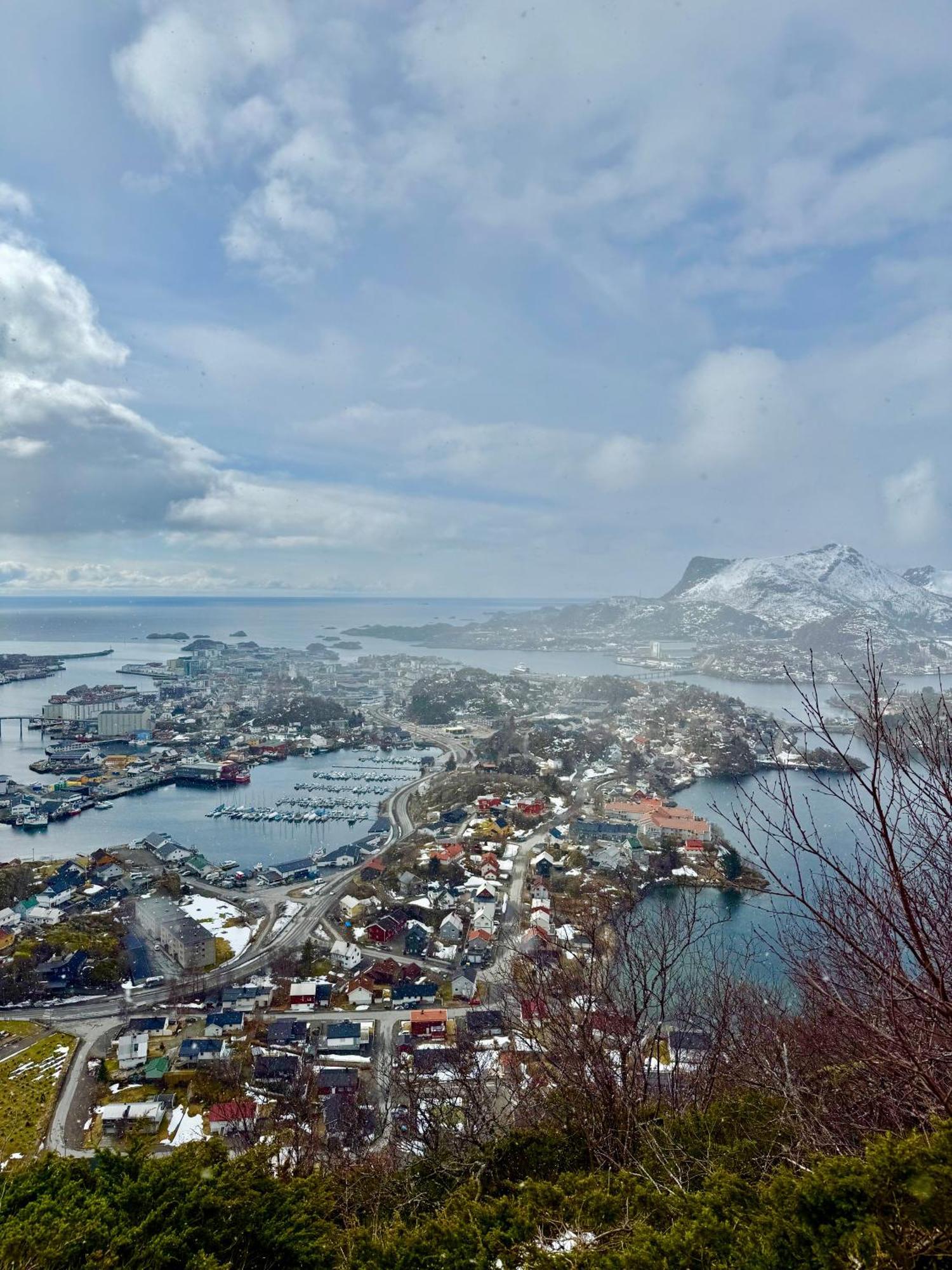 5 Bedroom With Svolvaergeita View * Svolvær